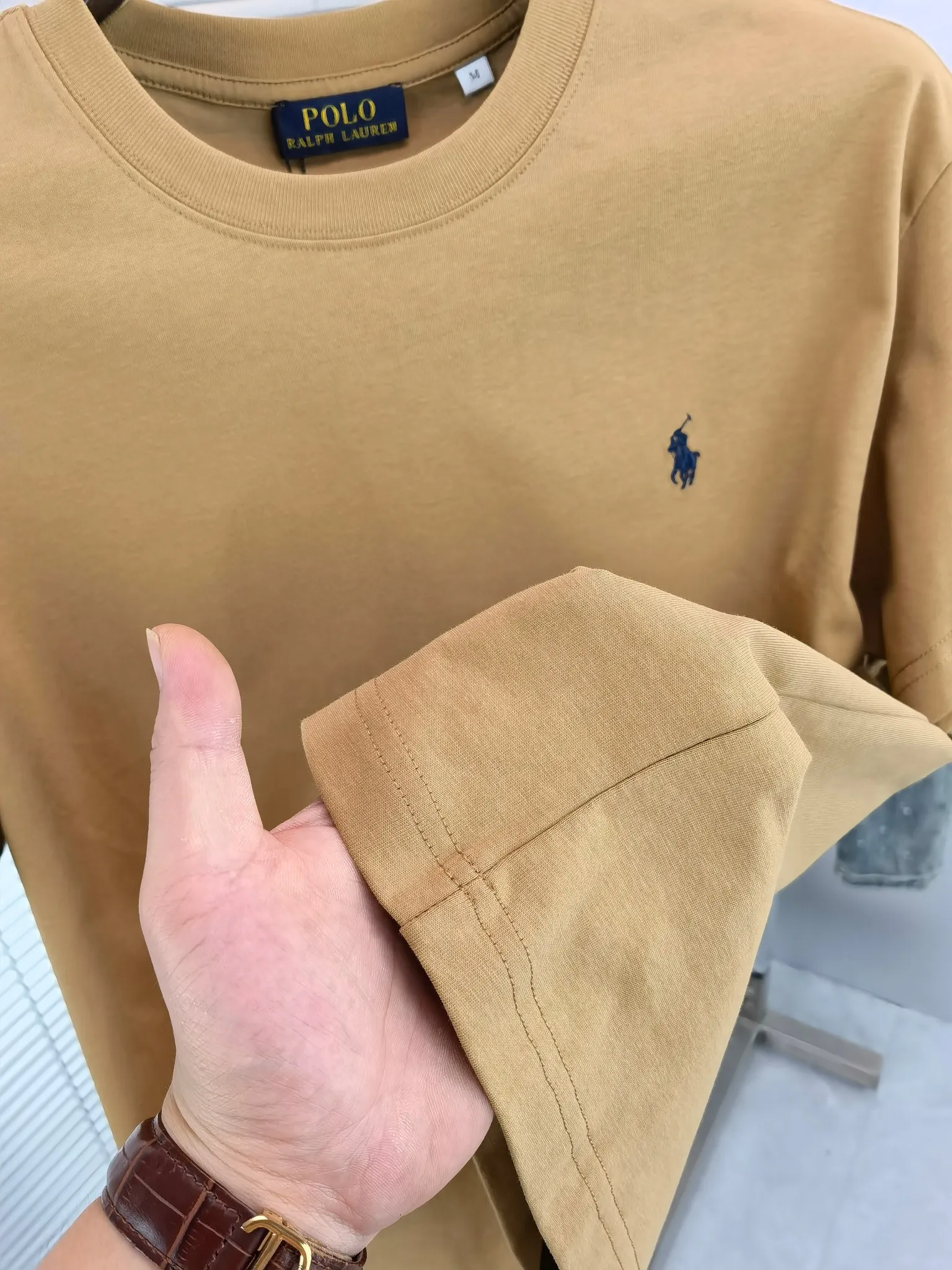 P180 🔥 Ralph Lauren Polo (available all year round) short-sleeved T-shirt 280g Couple style, same style for men and women. Made of imported custom-dyed fabric, fashionable yet luxurious. The quality is unquestionable. The upper body effect is great💂🏿 The single product is very unique. Color: Picture color Size: M ~ 2xL